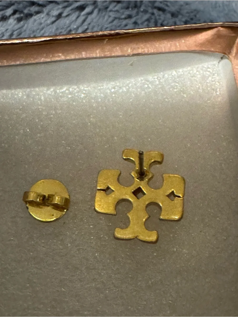 Tory Burch T-Logo Large Roxanne Stud Earrings w/Dust Bag